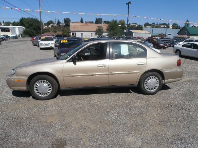 2004 Chevrolet Classic Touring 4WD