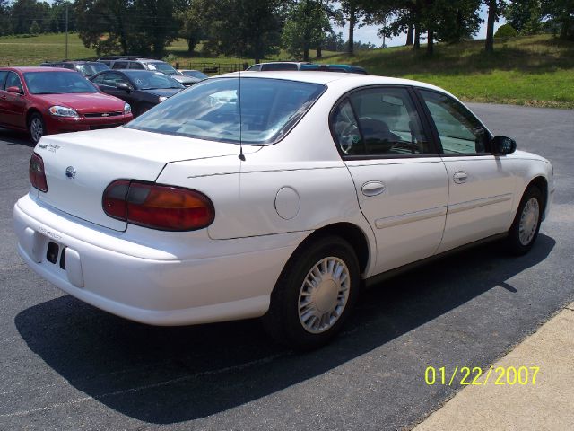 2005 Chevrolet Classic Touring 4WD