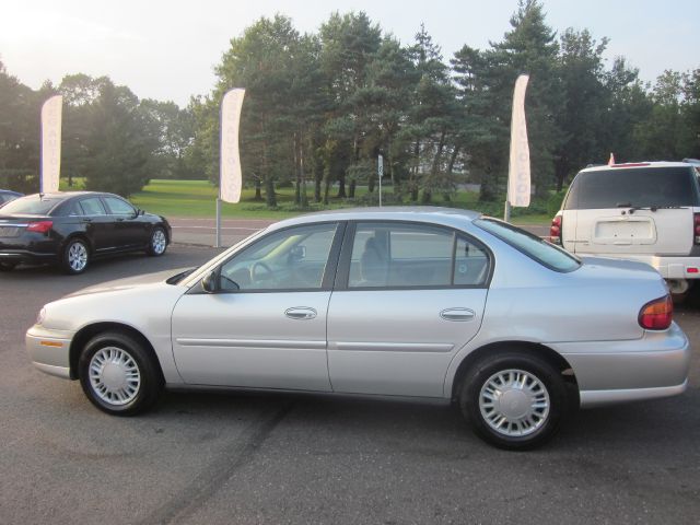 2005 Chevrolet Classic Unknown