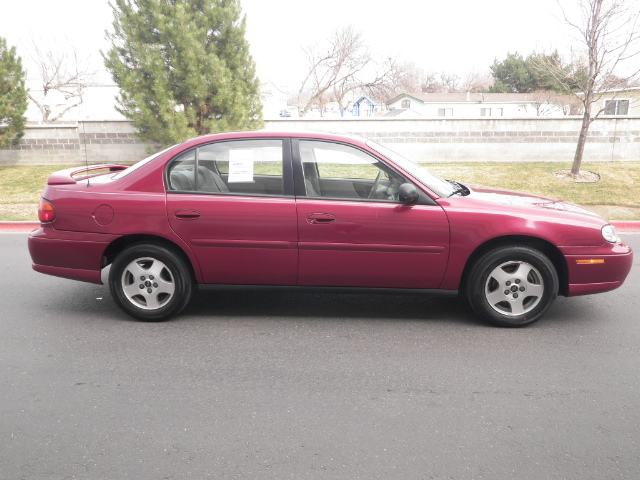 2005 Chevrolet Classic Base