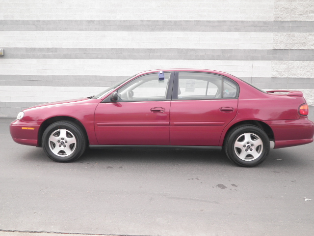 2005 Chevrolet Classic Base