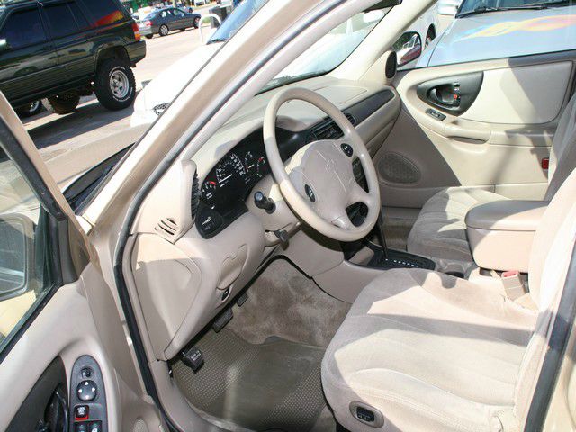 2005 Chevrolet Classic Unknown