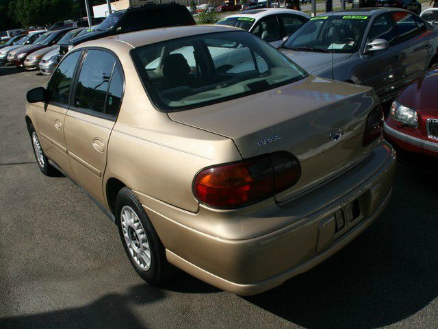 2005 Chevrolet Classic Unknown