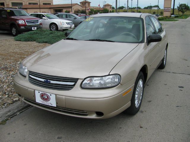 2005 Chevrolet Classic Unknown