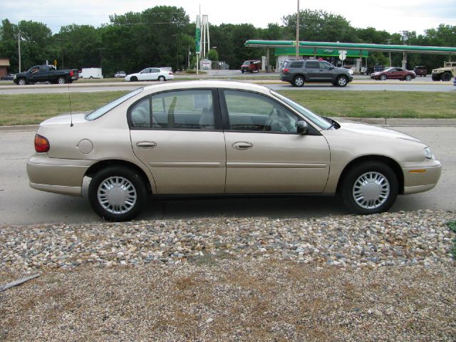 2005 Chevrolet Classic Unknown