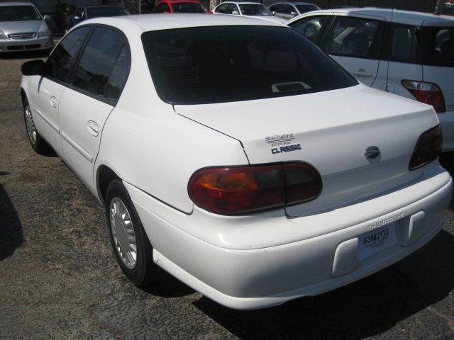 2005 Chevrolet Classic Touring 4WD