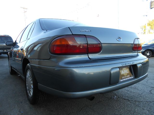 2005 Chevrolet Classic Touring 4WD