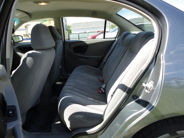 2005 Chevrolet Classic Unknown