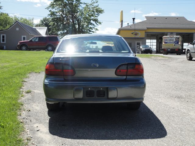 2005 Chevrolet Classic Unknown