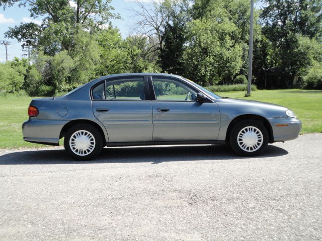 2005 Chevrolet Classic Unknown