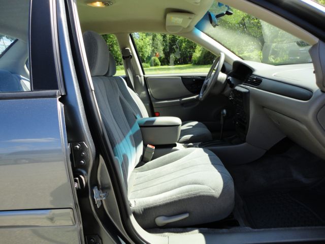 2005 Chevrolet Classic Unknown