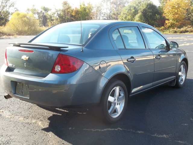2005 Chevrolet Cobalt 3.2 Sedan 4dr