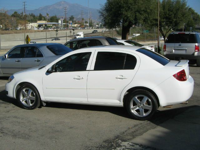 2005 Chevrolet Cobalt 3.2 Sedan 4dr