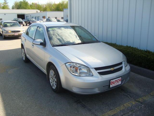 2009 Chevrolet Cobalt 4dr Sdn I4 CVT 2.5