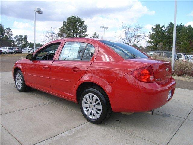 2009 Chevrolet Cobalt 4dr Sdn I4 CVT 2.5