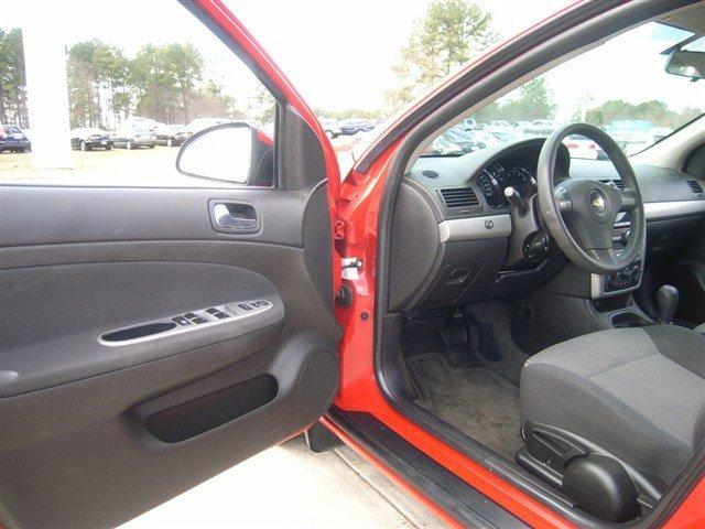 2009 Chevrolet Cobalt 4dr Sdn I4 CVT 2.5