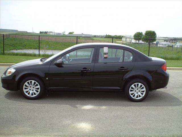 2009 Chevrolet Cobalt 4dr Sdn I4 CVT 2.5