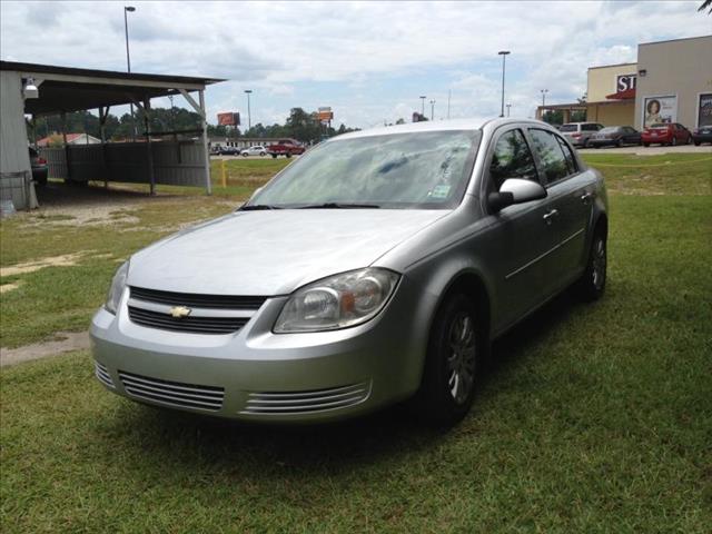 2010 Chevrolet Cobalt 4dr Sdn I4 CVT 2.5