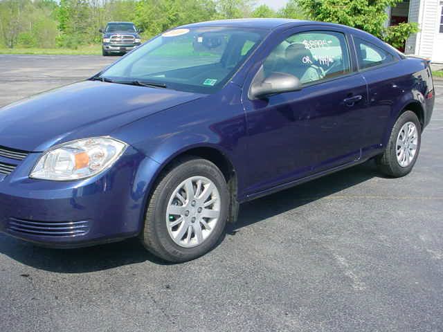 2010 Chevrolet Cobalt SE Van 4D