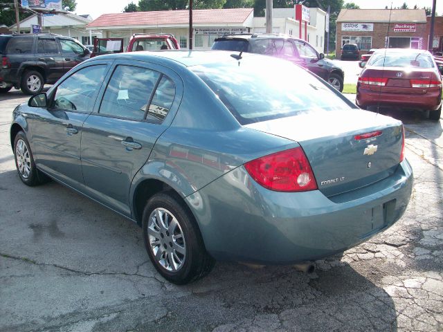 2010 Chevrolet Cobalt 4dr Sdn I4 CVT 2.5