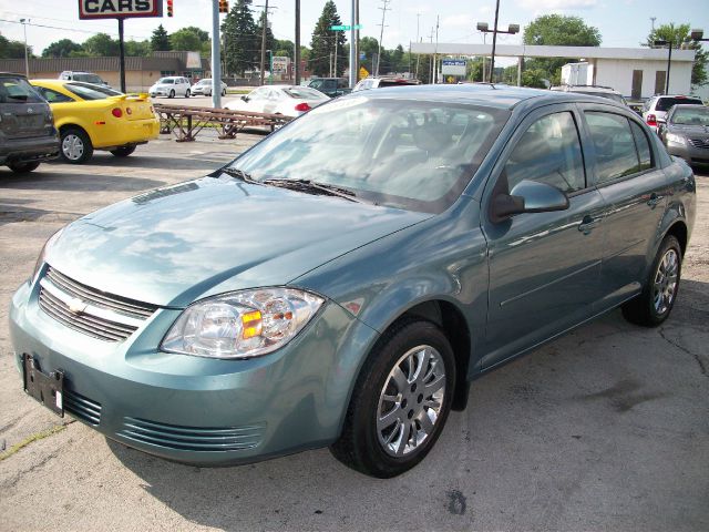 2010 Chevrolet Cobalt 4dr Sdn I4 CVT 2.5