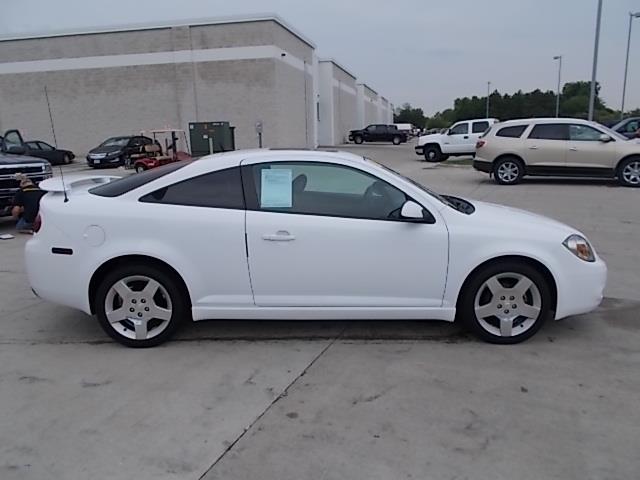 2010 Chevrolet Cobalt 4dr Sdn 3.0L Luxury 4matic AWD