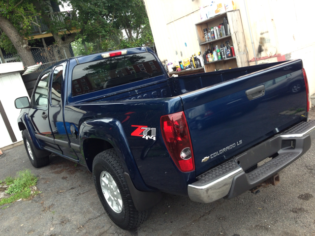 2004 Chevrolet Colorado Lariat Supercab Long Bed 4WD