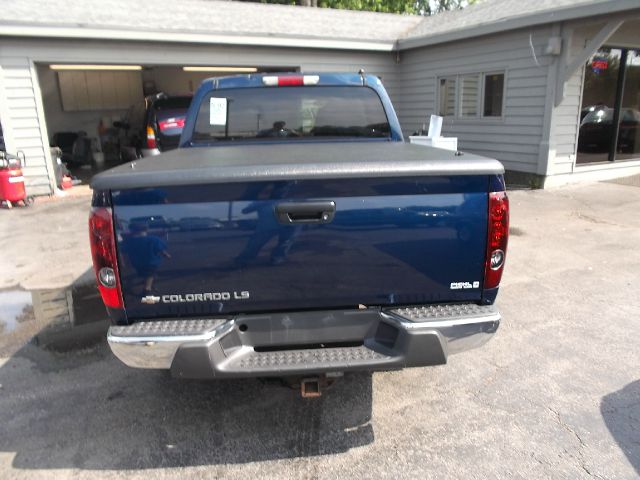 2004 Chevrolet Colorado GS 43