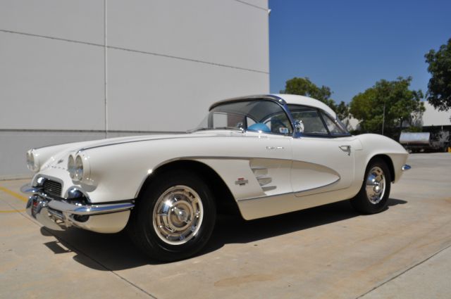 1961 Chevrolet Corvette Sle1- 4x4