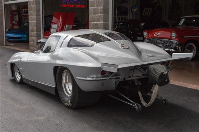 1963 Chevrolet Corvette SE 4 Dr