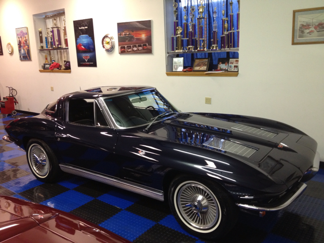 1963 Chevrolet Corvette Loaded, Clean AS NEW, SAVE Thousand