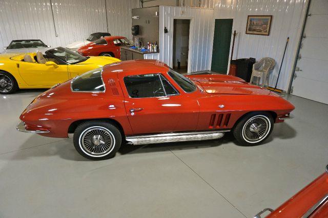1965 Chevrolet Corvette 5dr HB Man (GS)