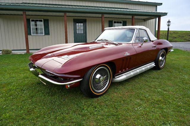 1966 Chevrolet Corvette 4dr Sdn Sport V6