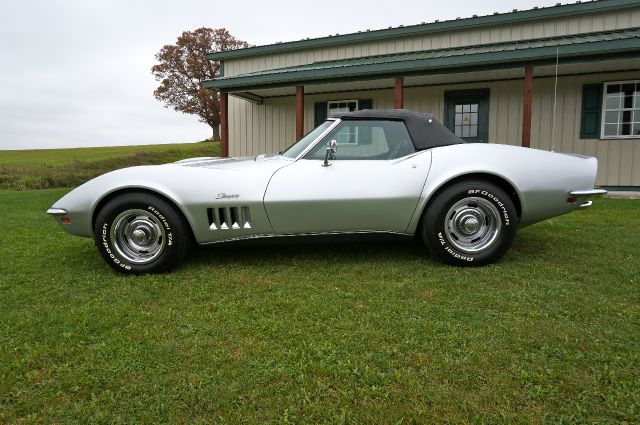 1969 Chevrolet Corvette Convertible 6 Speed Convertible
