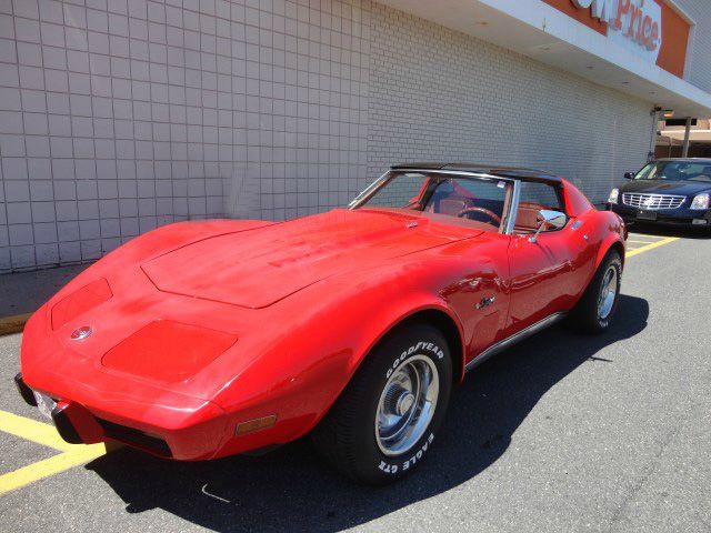 1976 Chevrolet Corvette 4DR FWD GLS 2.7