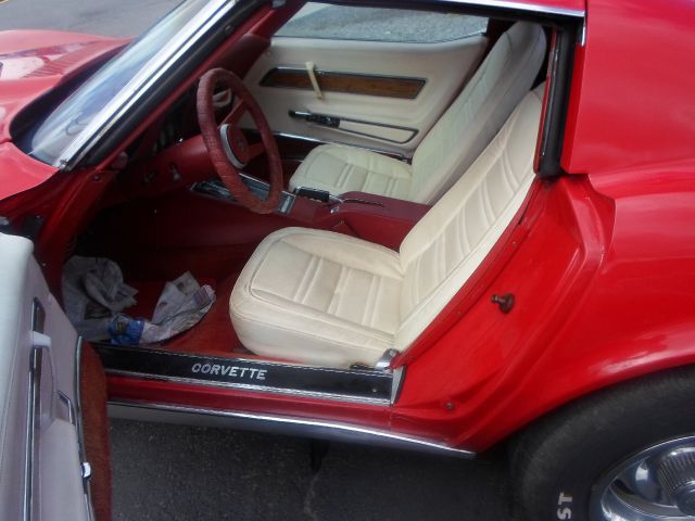 1976 Chevrolet Corvette 4WD 4DR Sport Utility