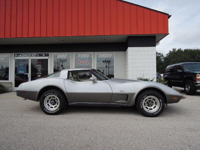 1978 Chevrolet Corvette Limited 4D Sedan