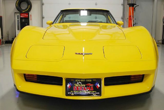 1980 Chevrolet Corvette LT. 4WD. Sunroof, Leather