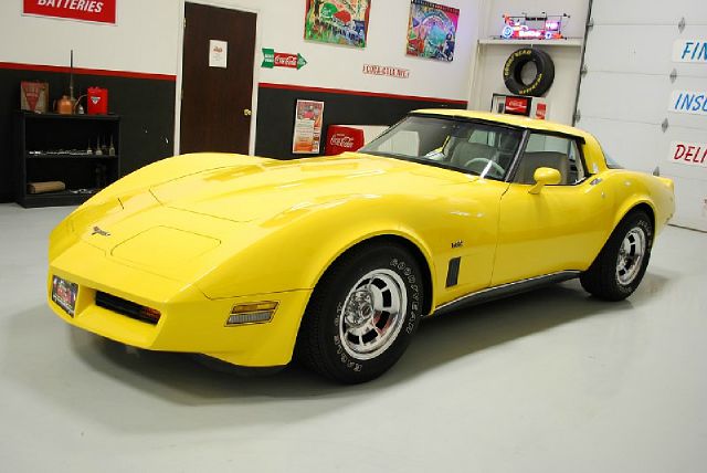 1980 Chevrolet Corvette LT. 4WD. Sunroof, Leather