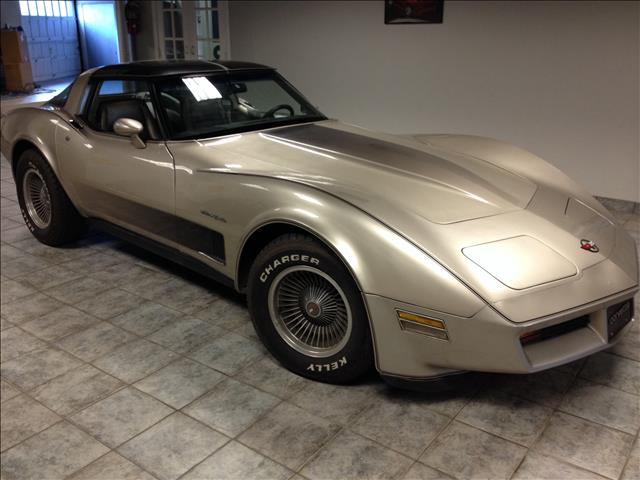 1982 Chevrolet Corvette Dsl Xtended Cab XLT Long Bed