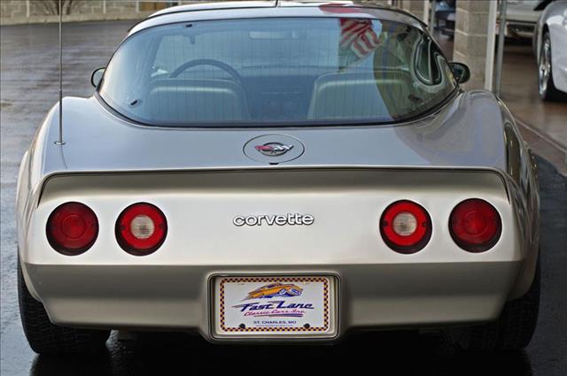 1982 Chevrolet Corvette 2dr Cpe AT Leather Hatchback