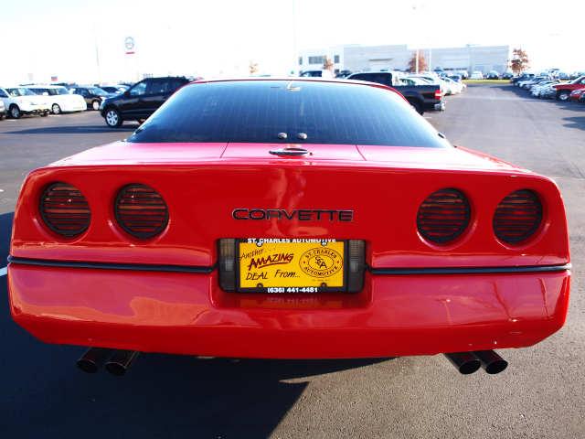 1985 Chevrolet Corvette 2.0T Value Edition Sedan 4D