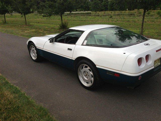 1992 Chevrolet Corvette 2WD Double Cab V8 SR5 (natl) Truck