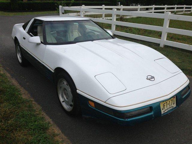 1992 Chevrolet Corvette 2WD Double Cab V8 SR5 (natl) Truck