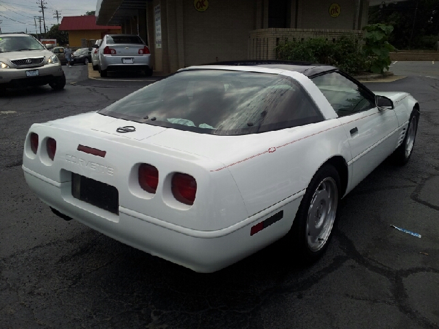 1992 Chevrolet Corvette 4WD Crew Cab 153.