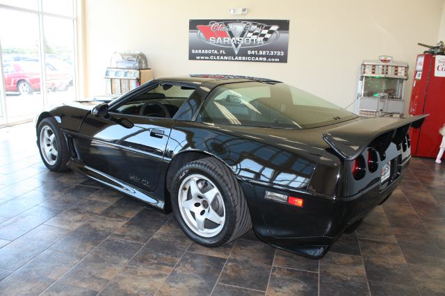 1992 Chevrolet Corvette Super Cab Lariat