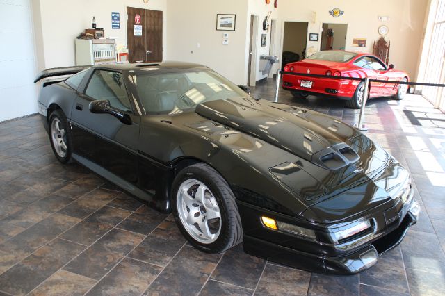 1992 Chevrolet Corvette Super Cab Lariat