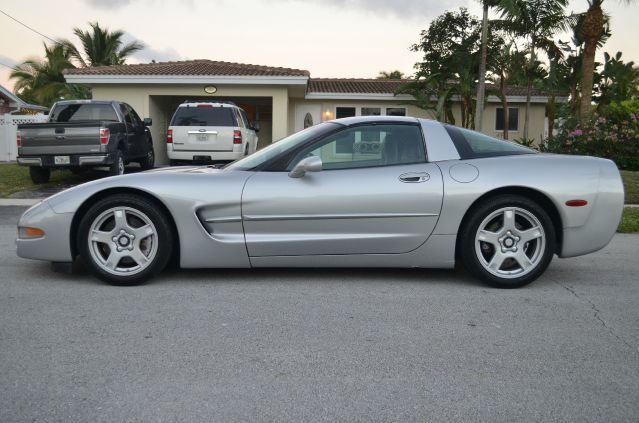 1998 Chevrolet Corvette 4WD SLE 5.3L