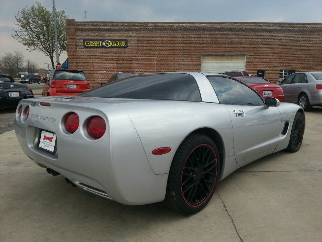 1998 Chevrolet Corvette 2005.5 2.0T Quattro Automanual