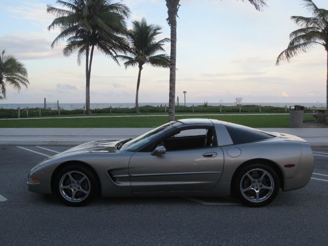 2000 Chevrolet Corvette 4dr 2.5L Turbo W/sunroof/3rd Row AWD SUV